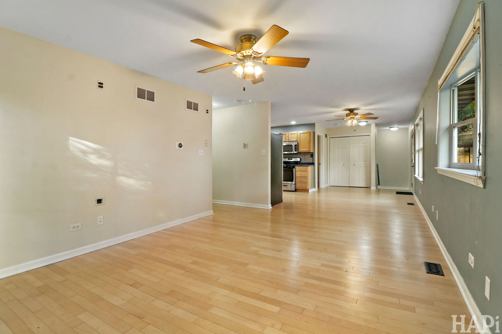 38366 N 4th Avenue, Spring Grove, IL 60081