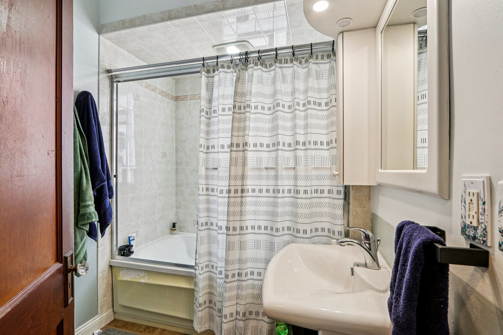 3907 16th Avenue, Kenosha, WI 53140