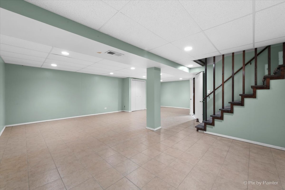 1429 Terry Road, Glendale Heights, IL 60139