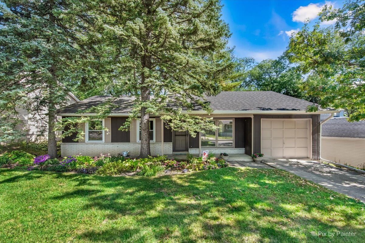 1429 Terry Road, Glendale Heights, IL 60139