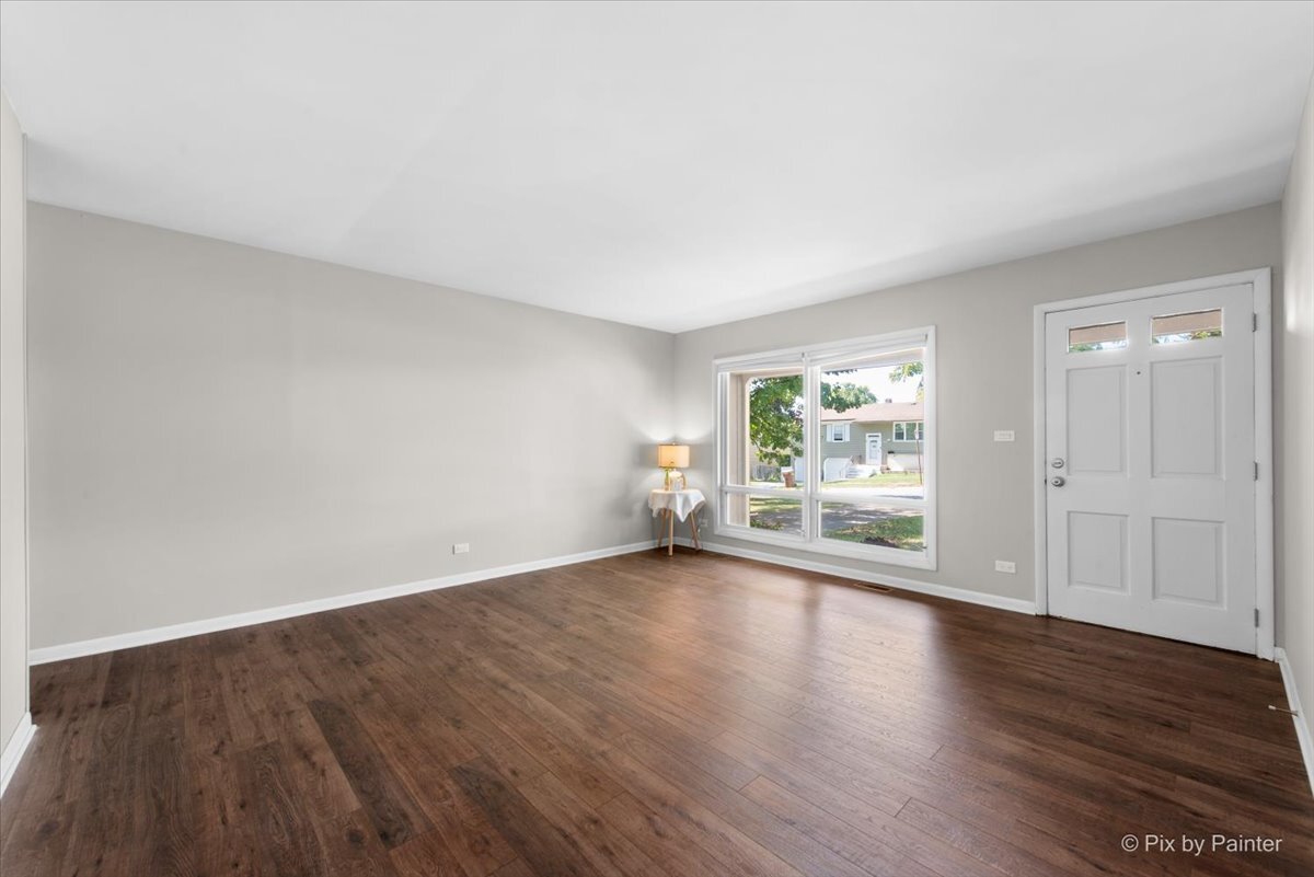 1429 Terry Road, Glendale Heights, IL 60139