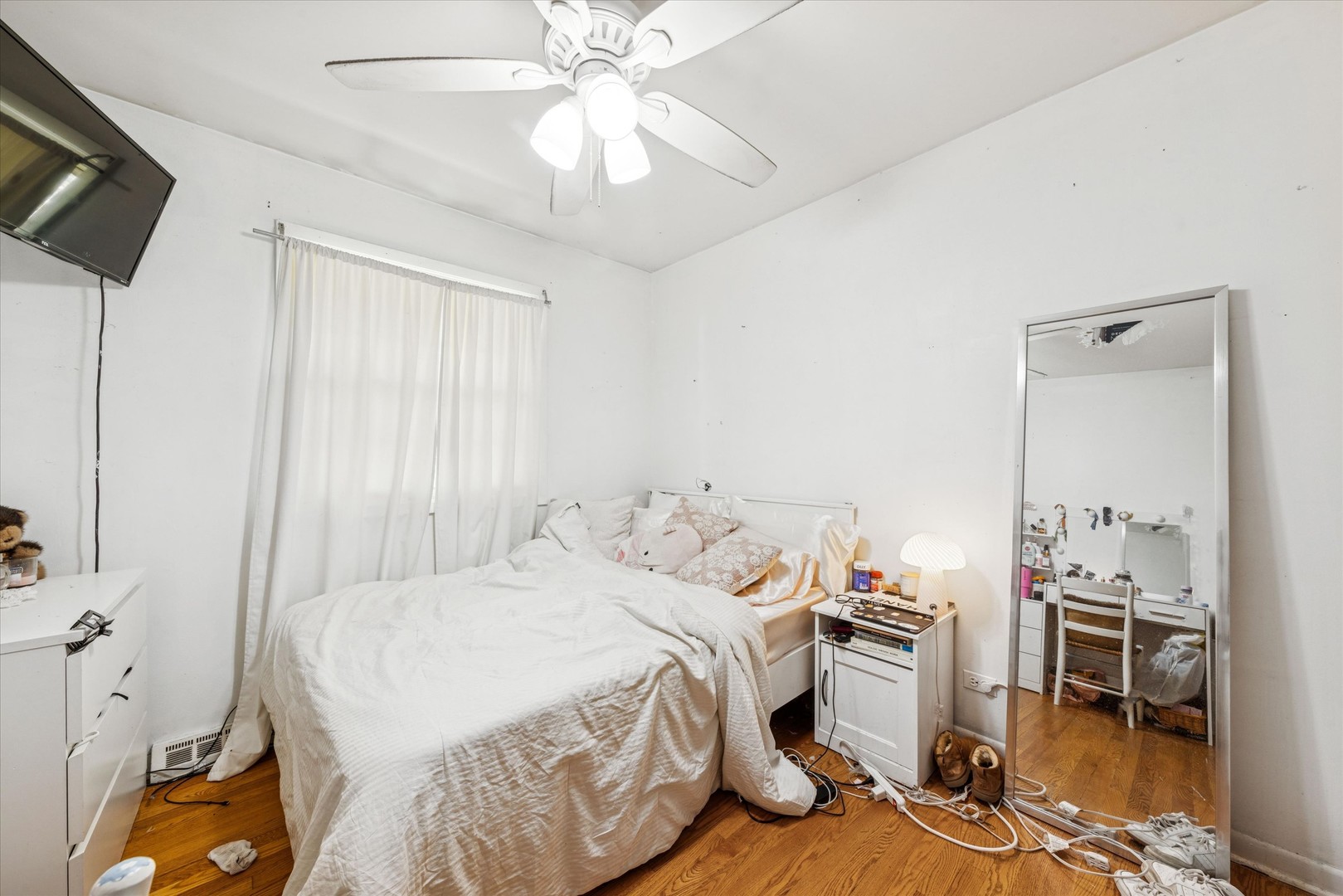 9S080 Stratford Place, Darien, IL 60561