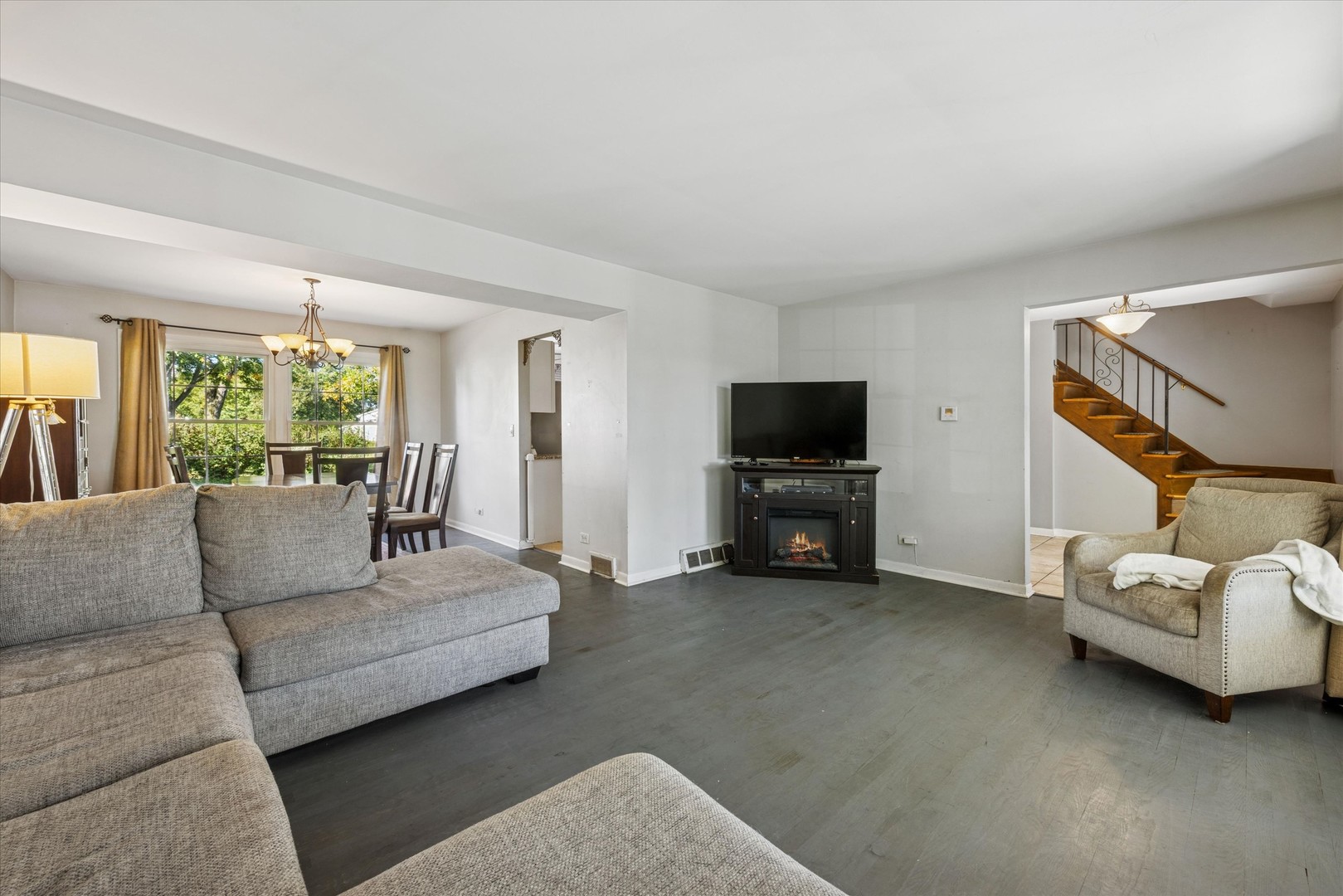 9S080 Stratford Place, Darien, IL 60561