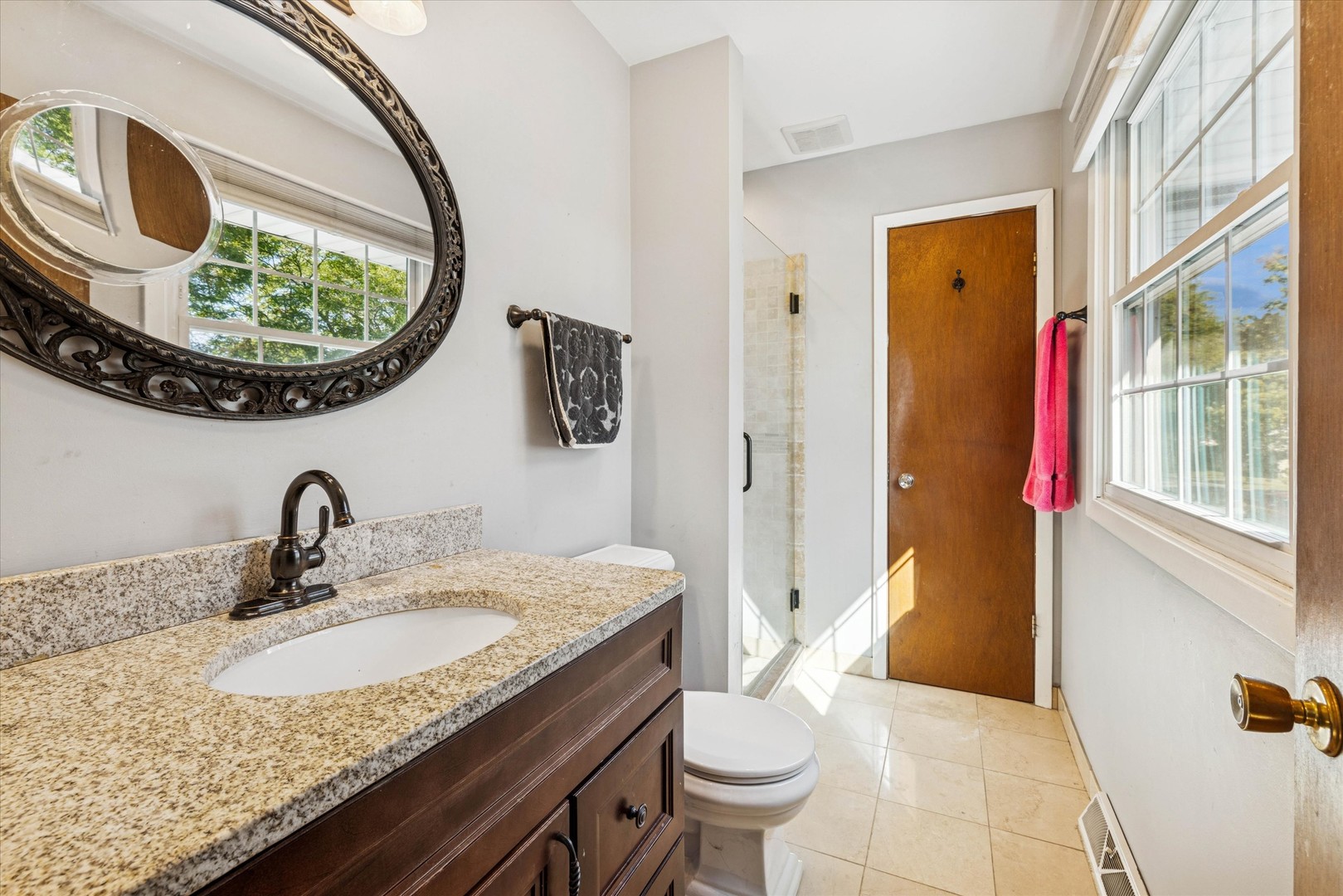 9S080 Stratford Place, Darien, IL 60561