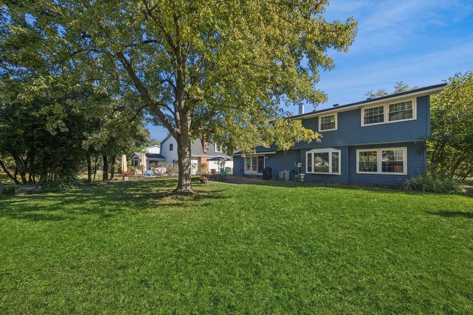 9S080 Stratford Place, Darien, IL 60561