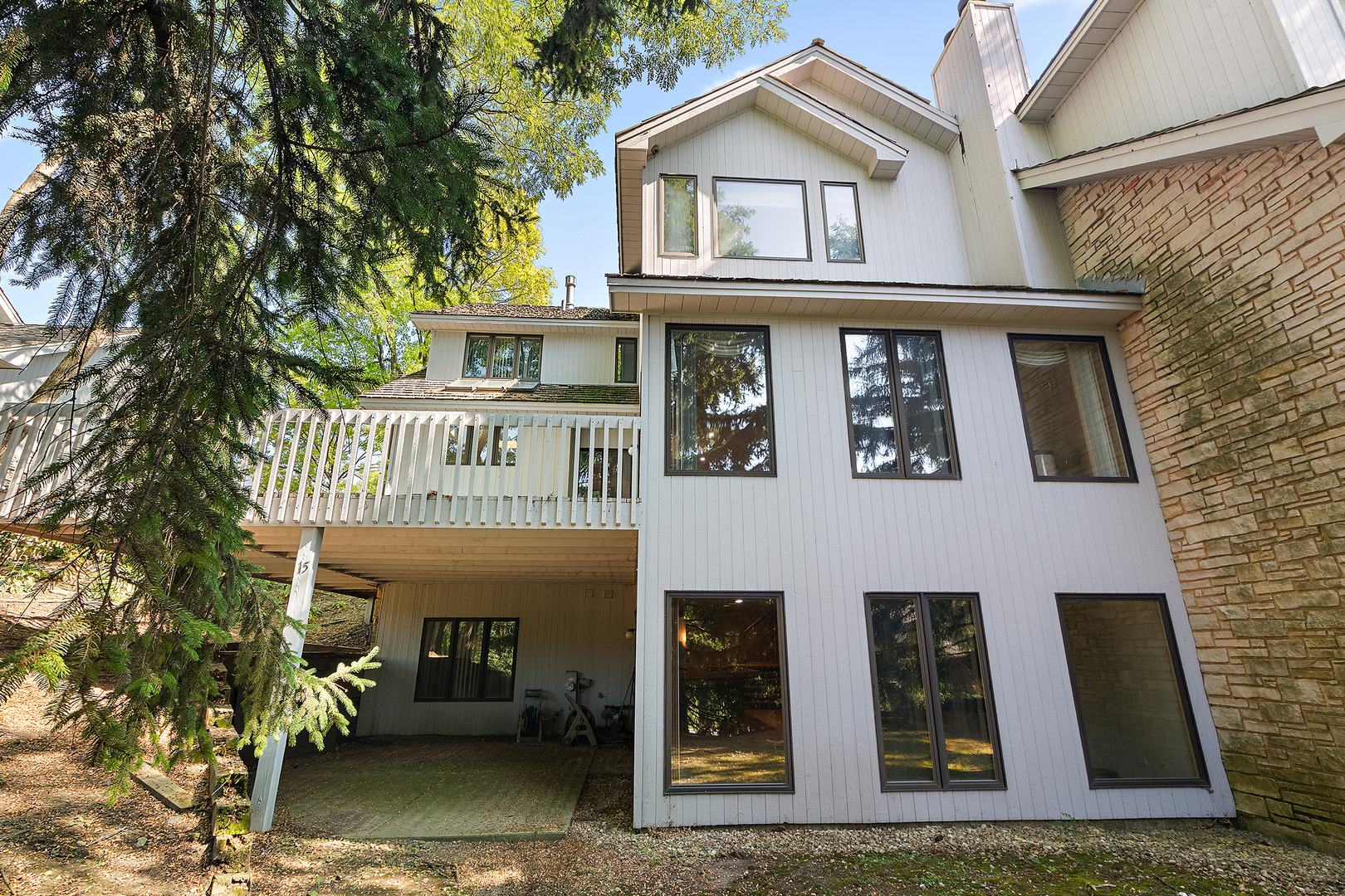 15 Laurel Oak Court, Burr Ridge, IL 60527