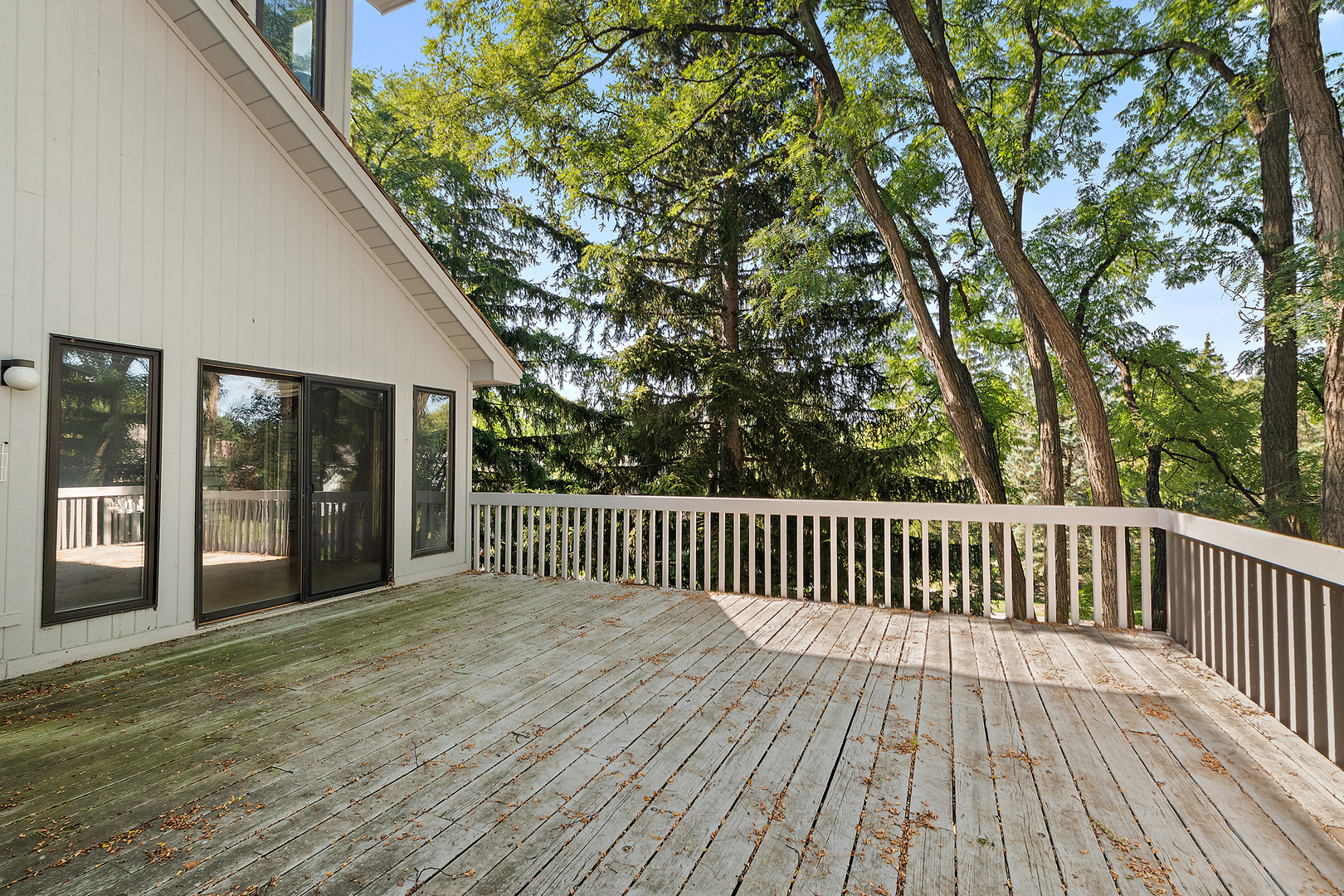 15 Laurel Oak Court, Burr Ridge, IL 60527