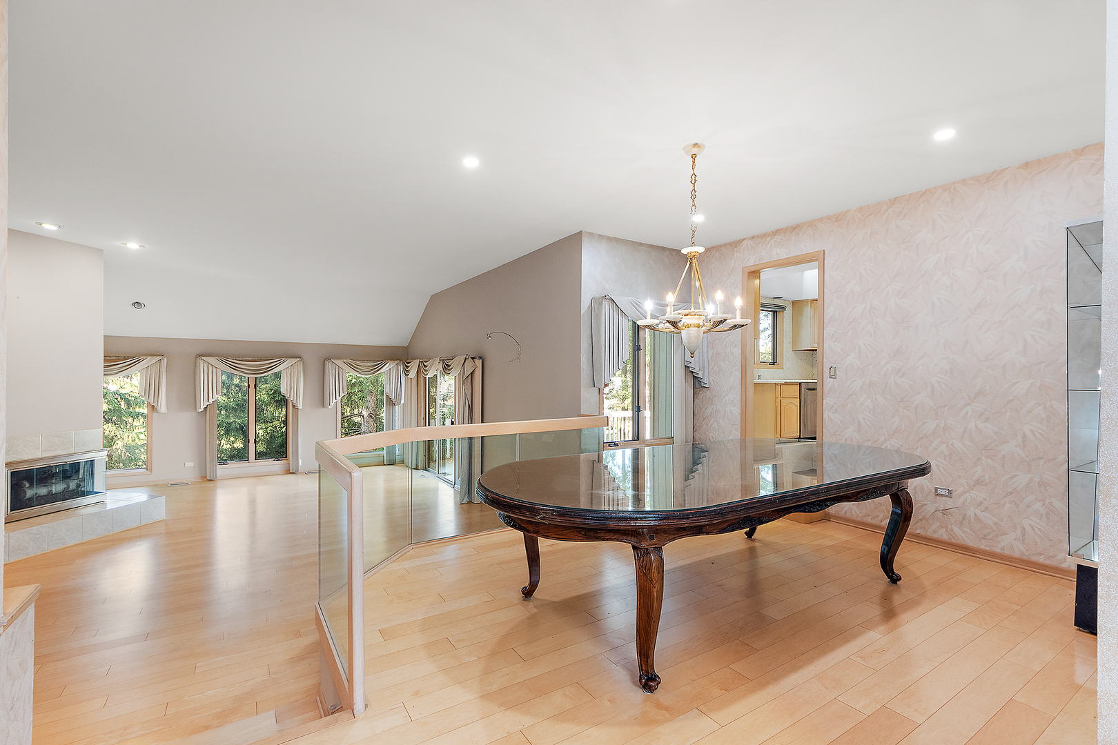 15 Laurel Oak Court, Burr Ridge, IL 60527