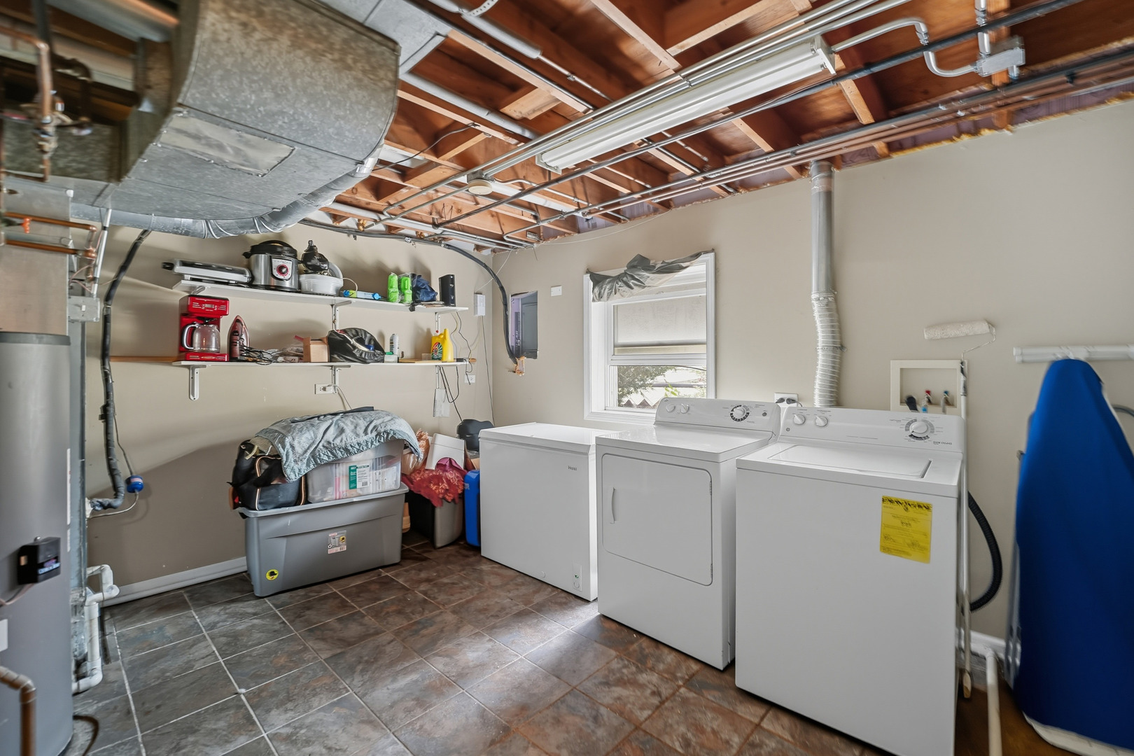 1812 E Algonquin Road, Des Plaines, IL 60016