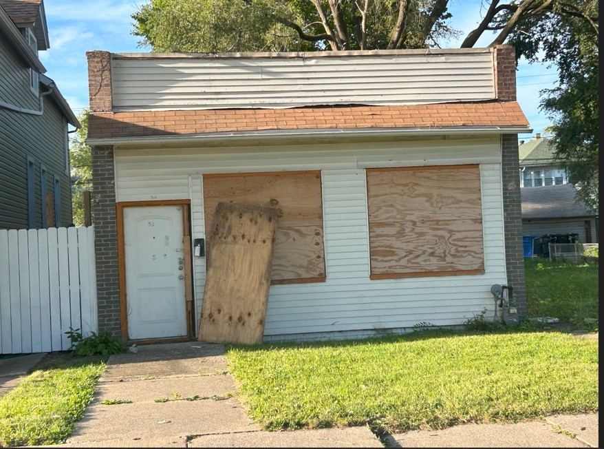 32 W 104th Street, Chicago, IL 60628