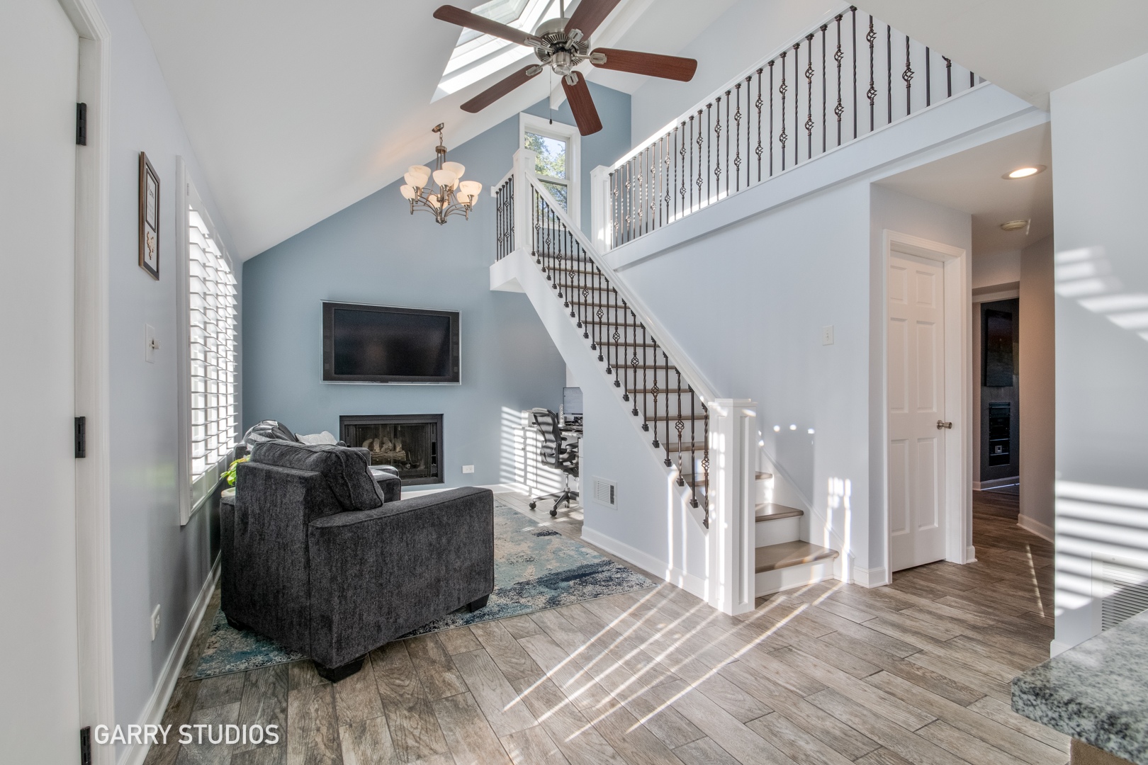 6N447 Virginia Road, Roselle, IL 60172