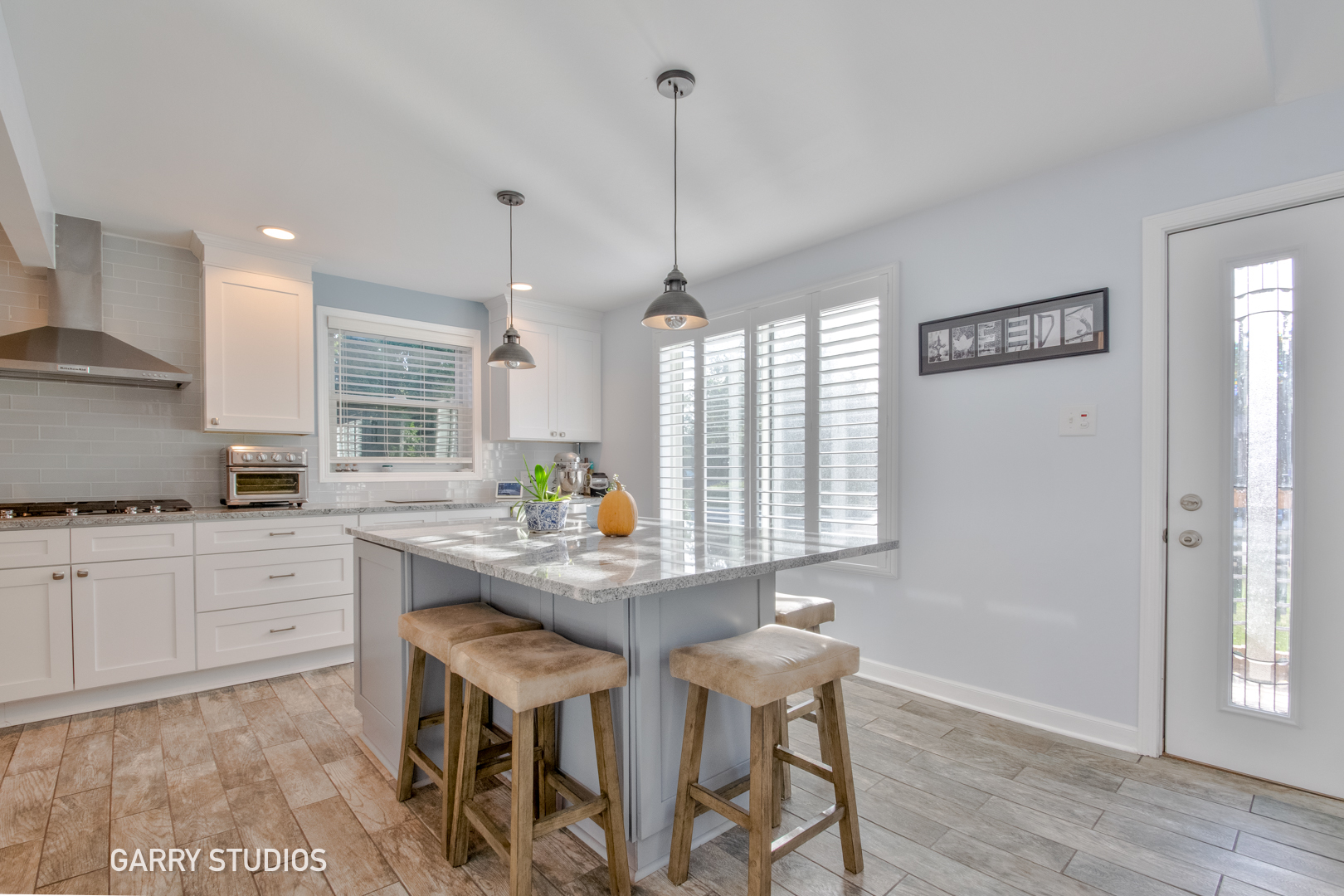 6N447 Virginia Road, Roselle, IL 60172