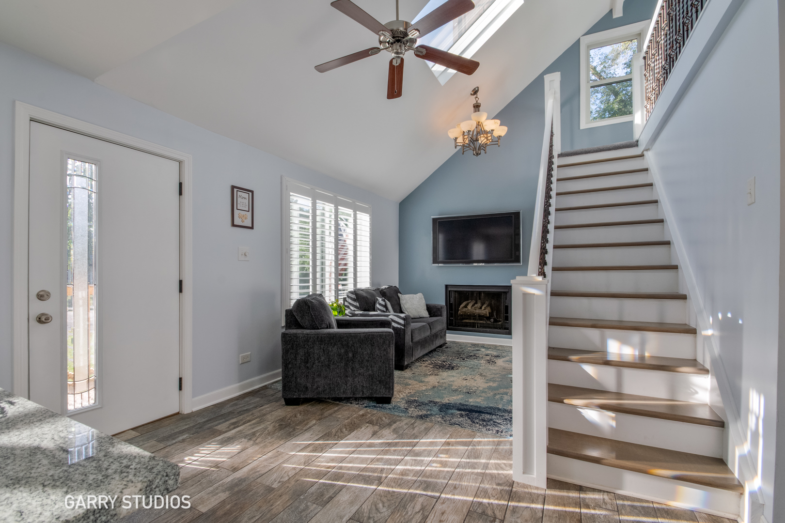 6N447 Virginia Road, Roselle, IL 60172