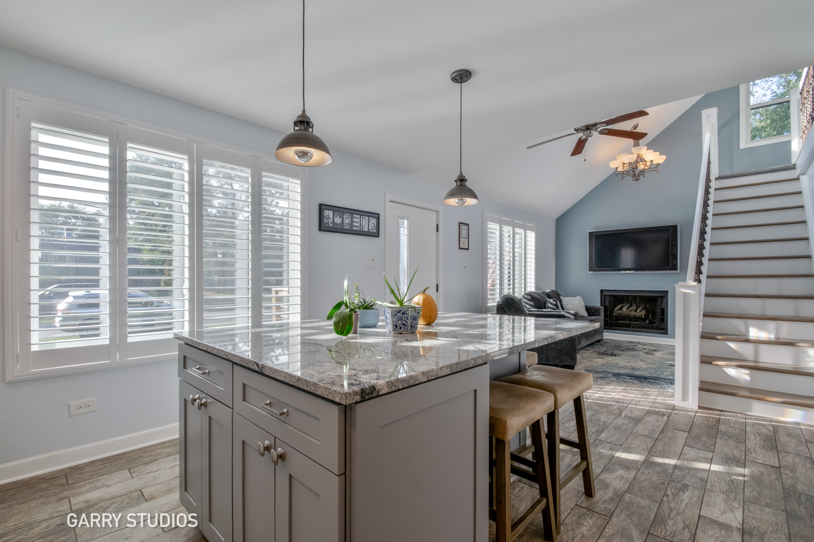 6N447 Virginia Road, Roselle, IL 60172