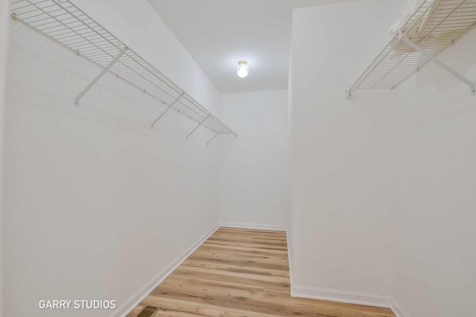 768 Provincetown Drive, Carol Stream, IL 60188