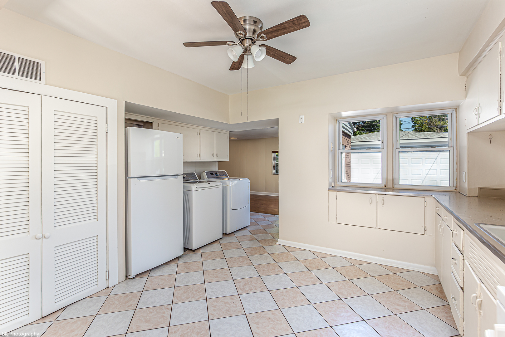 4228 W 100th Street, Oak Lawn, IL 60453