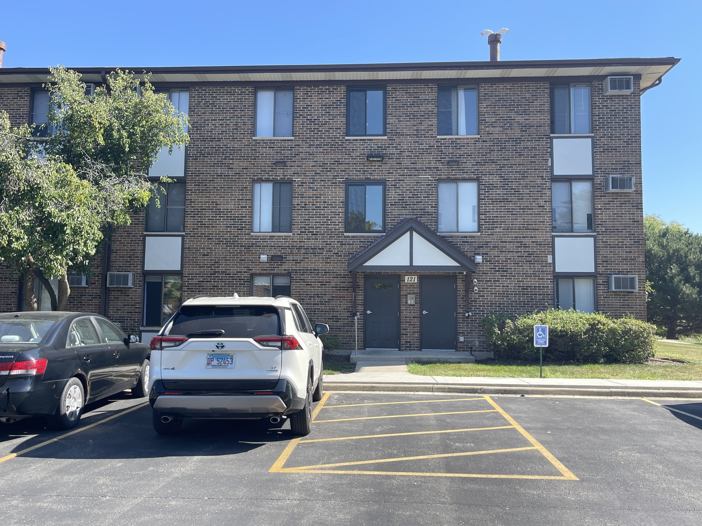 121 Gregory Street #2, Aurora, IL 60504