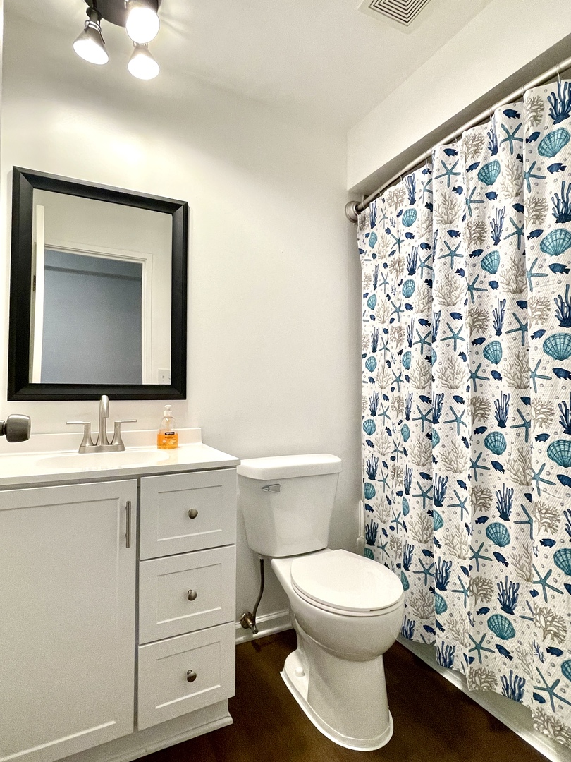 121 Gregory Street #2, Aurora, IL 60504