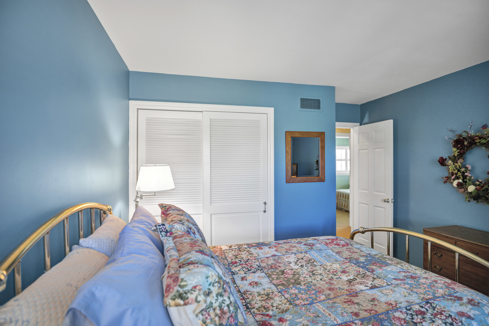 1708 S Fernandez Avenue, Arlington Heights, IL 60005