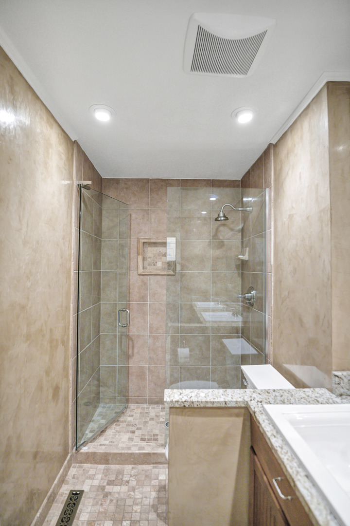 1708 S Fernandez Avenue, Arlington Heights, IL 60005