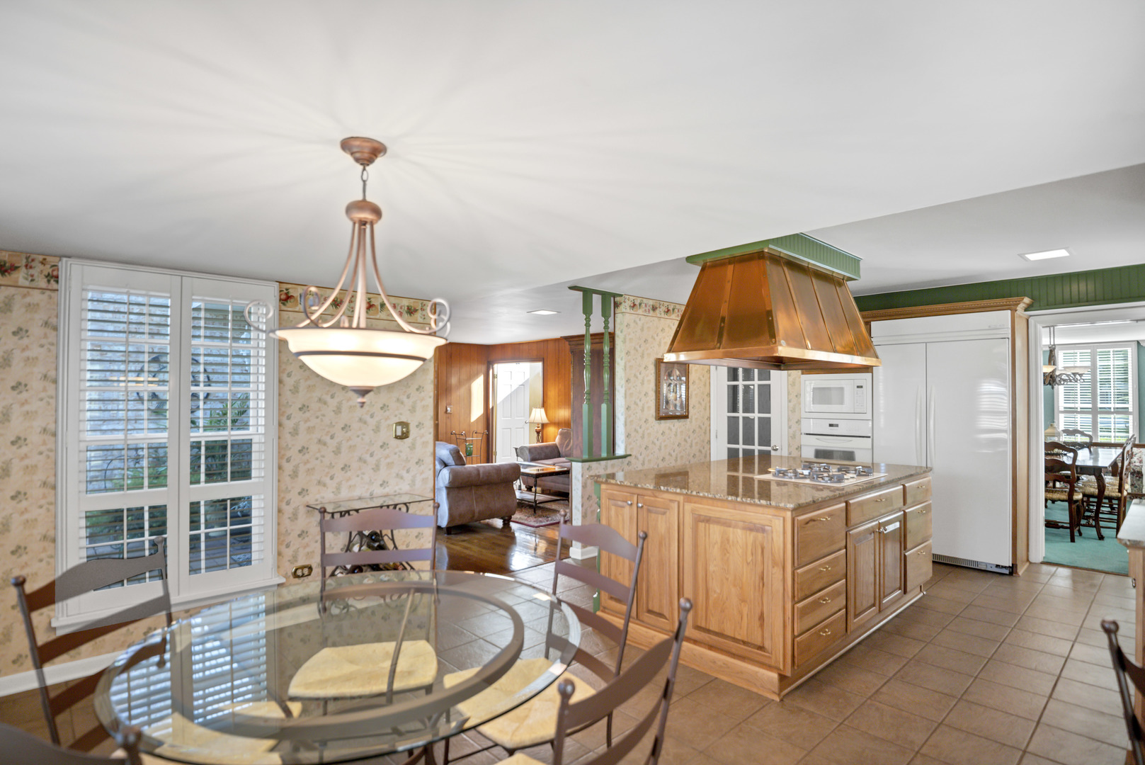 1708 S Fernandez Avenue, Arlington Heights, IL 60005