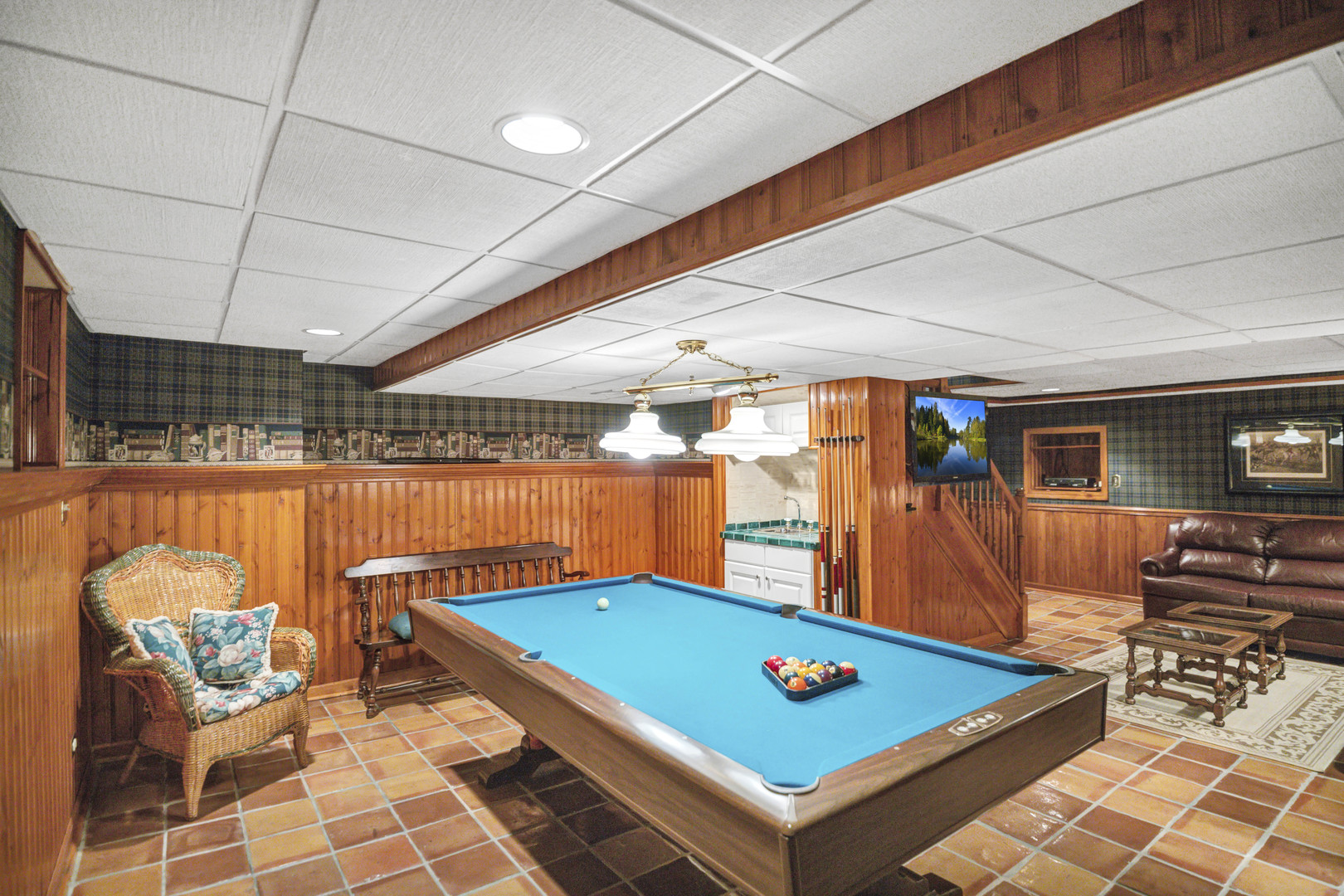 1708 S Fernandez Avenue, Arlington Heights, IL 60005