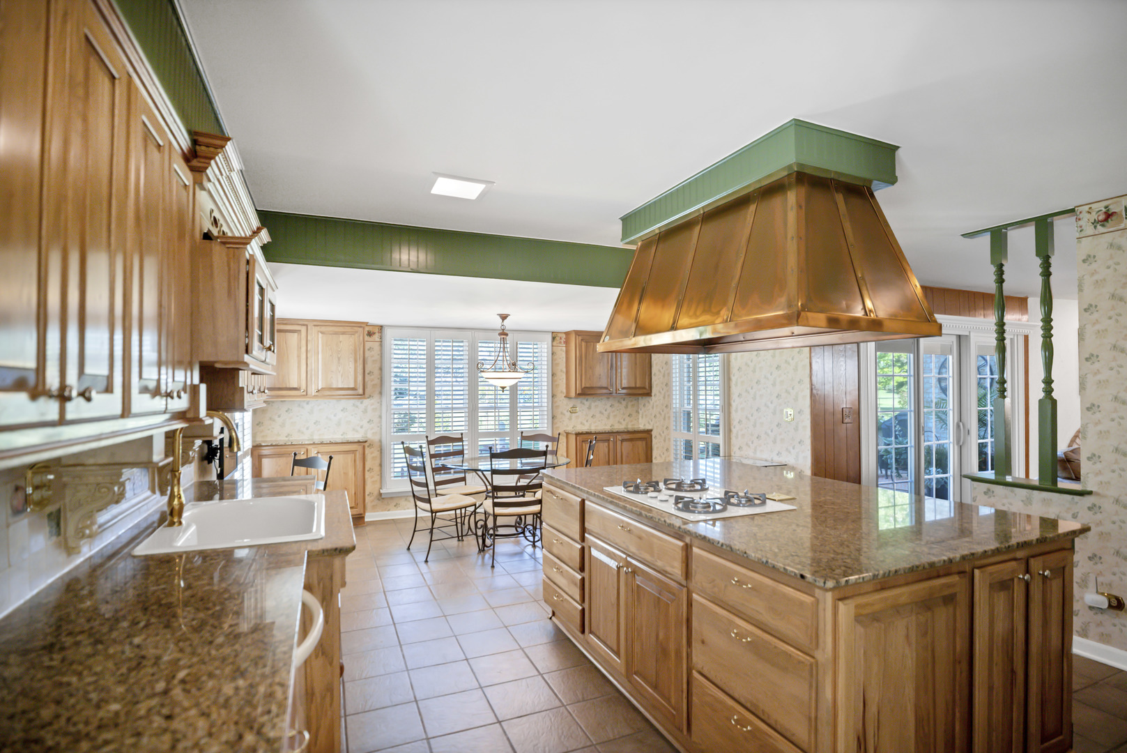 1708 S Fernandez Avenue, Arlington Heights, IL 60005