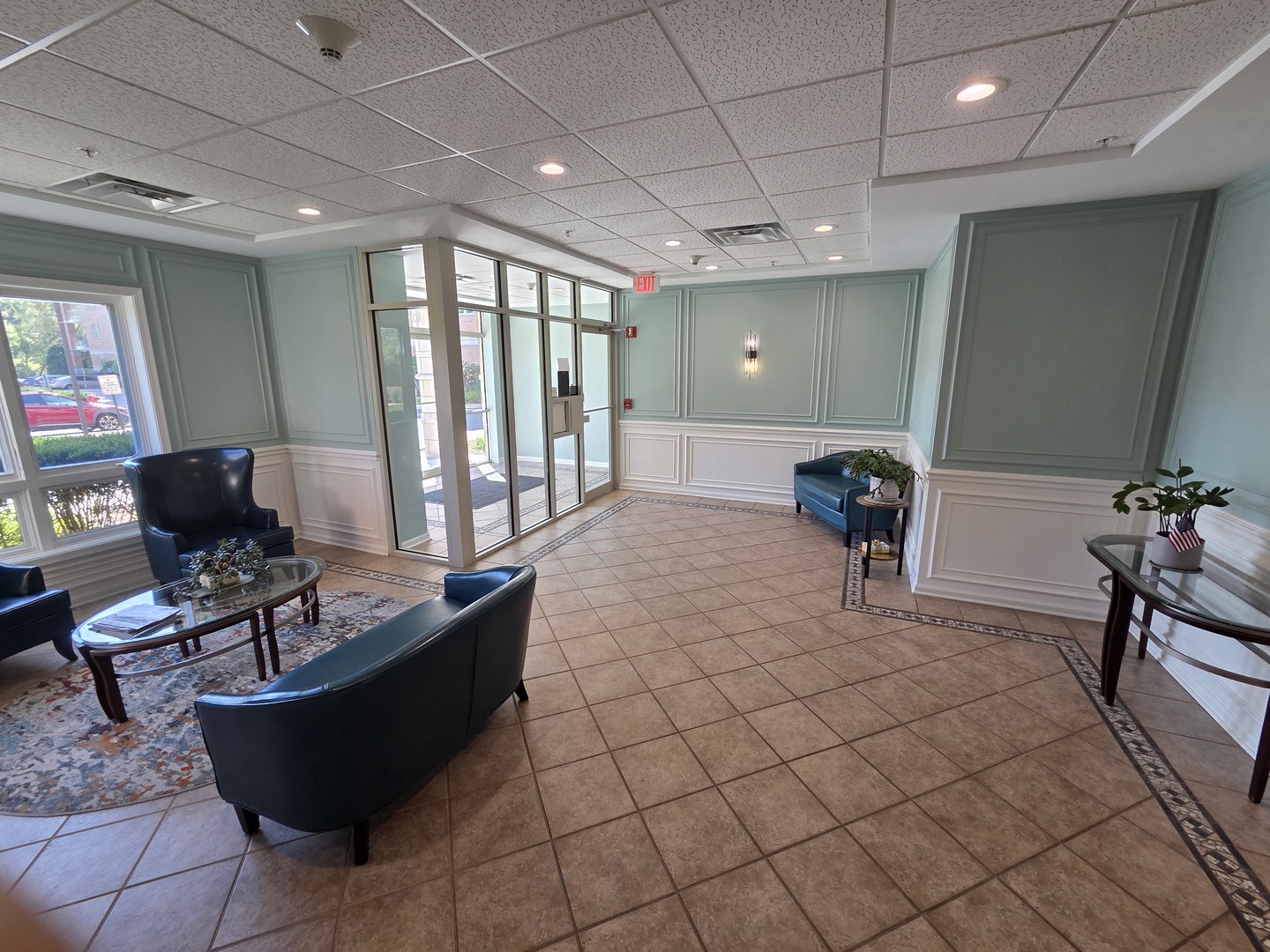 6815 N Milwaukee Avenue #702, Niles, IL 60714
