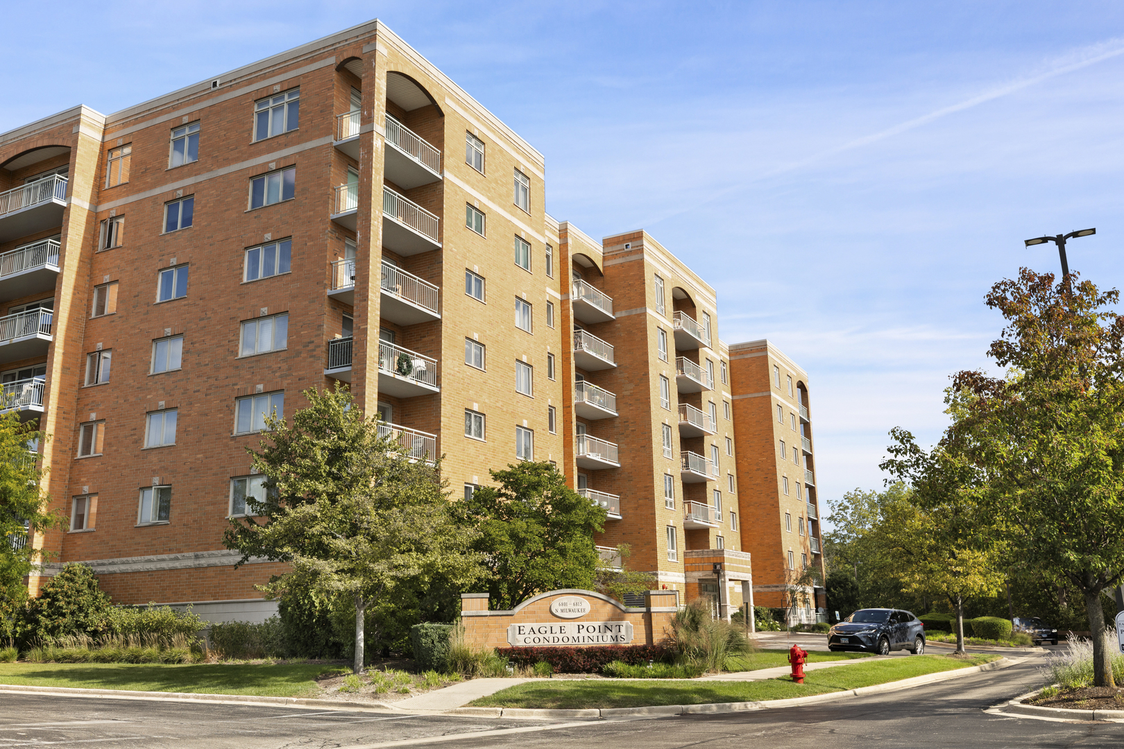 6815 N Milwaukee Avenue #702, Niles, IL 60714