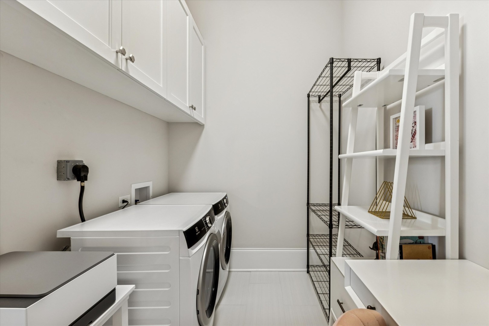 105 S Cottage Hill Avenue #304, Elmhurst, IL 60126