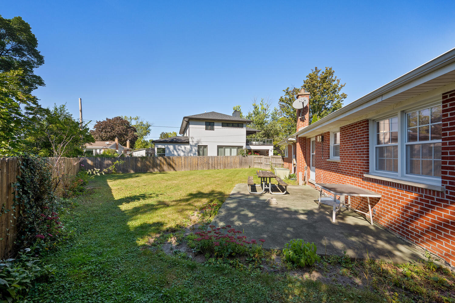1430 Evergreen Terrace, Glenview, IL 60025