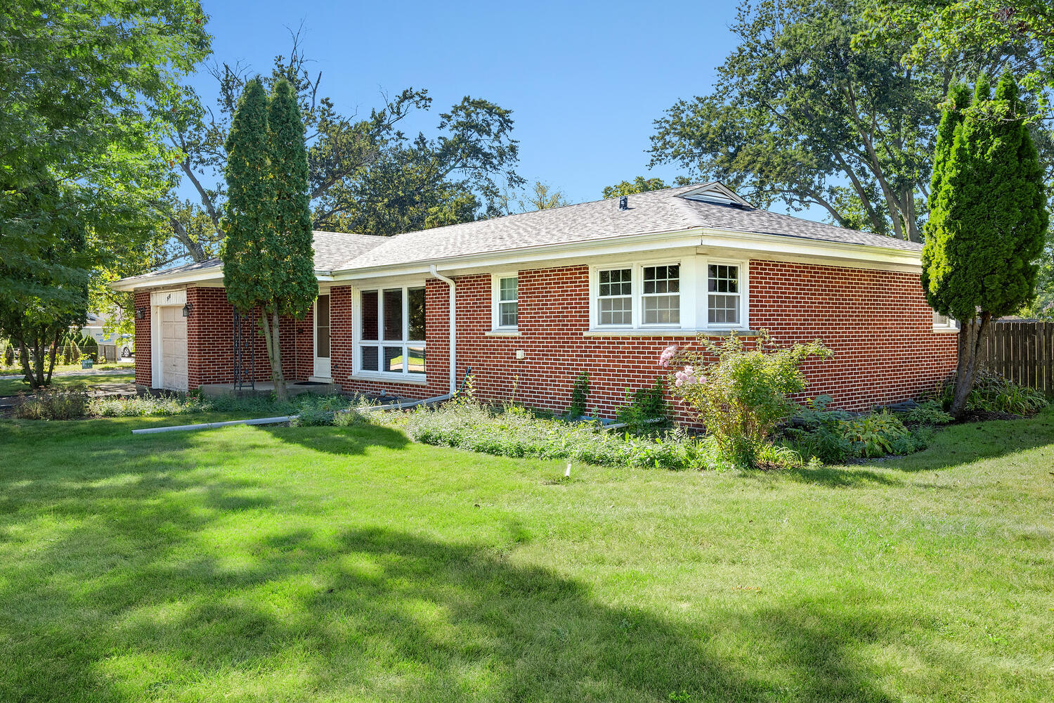 1430 Evergreen Terrace, Glenview, IL 60025