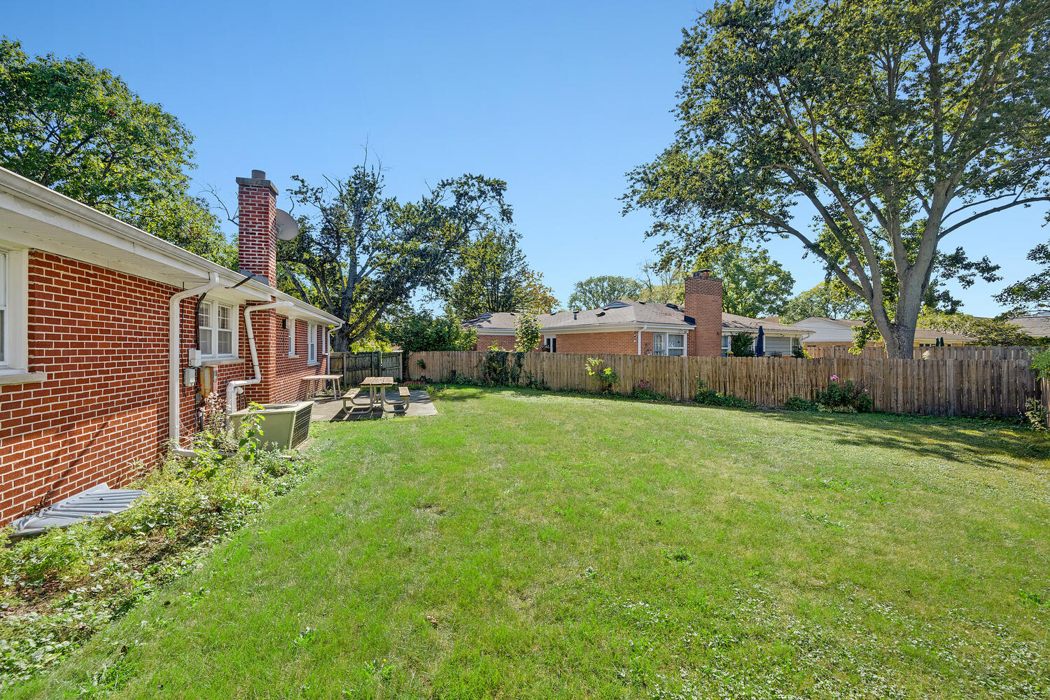 1430 Evergreen Terrace, Glenview, IL 60025