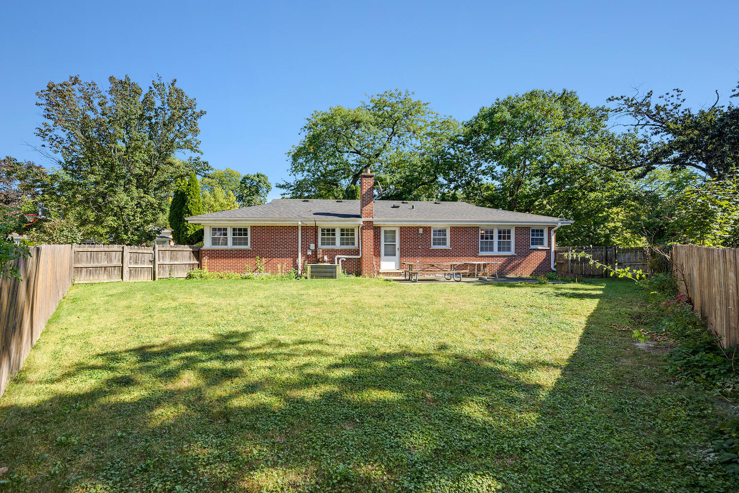 1430 Evergreen Terrace, Glenview, IL 60025