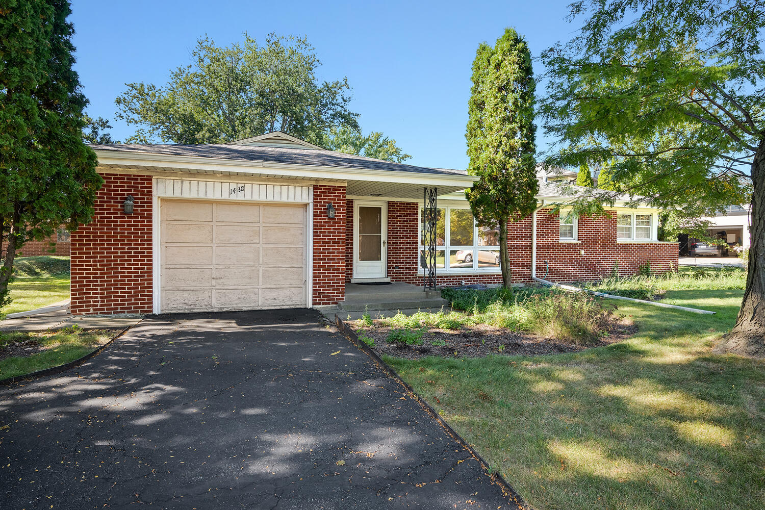 1430 Evergreen Terrace, Glenview, IL 60025