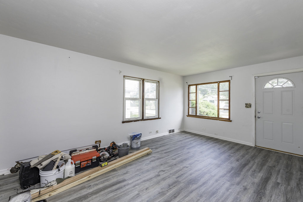 802 PINE Street, Waukegan, IL 60085