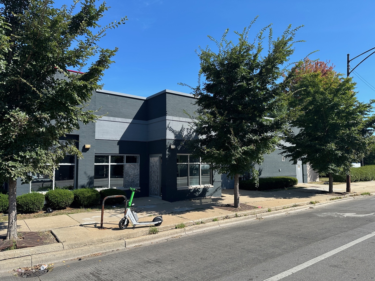 8307 S South Chicago Avenue, Chicago, IL 60617