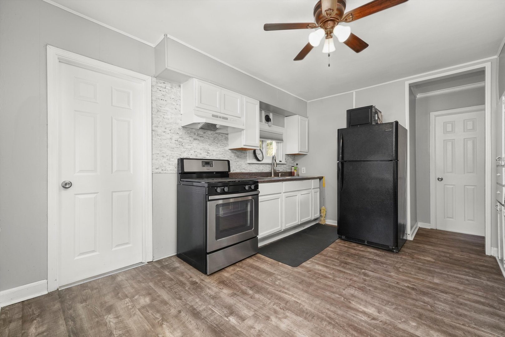 10156 W Beach Road, Beach Park, IL 60099