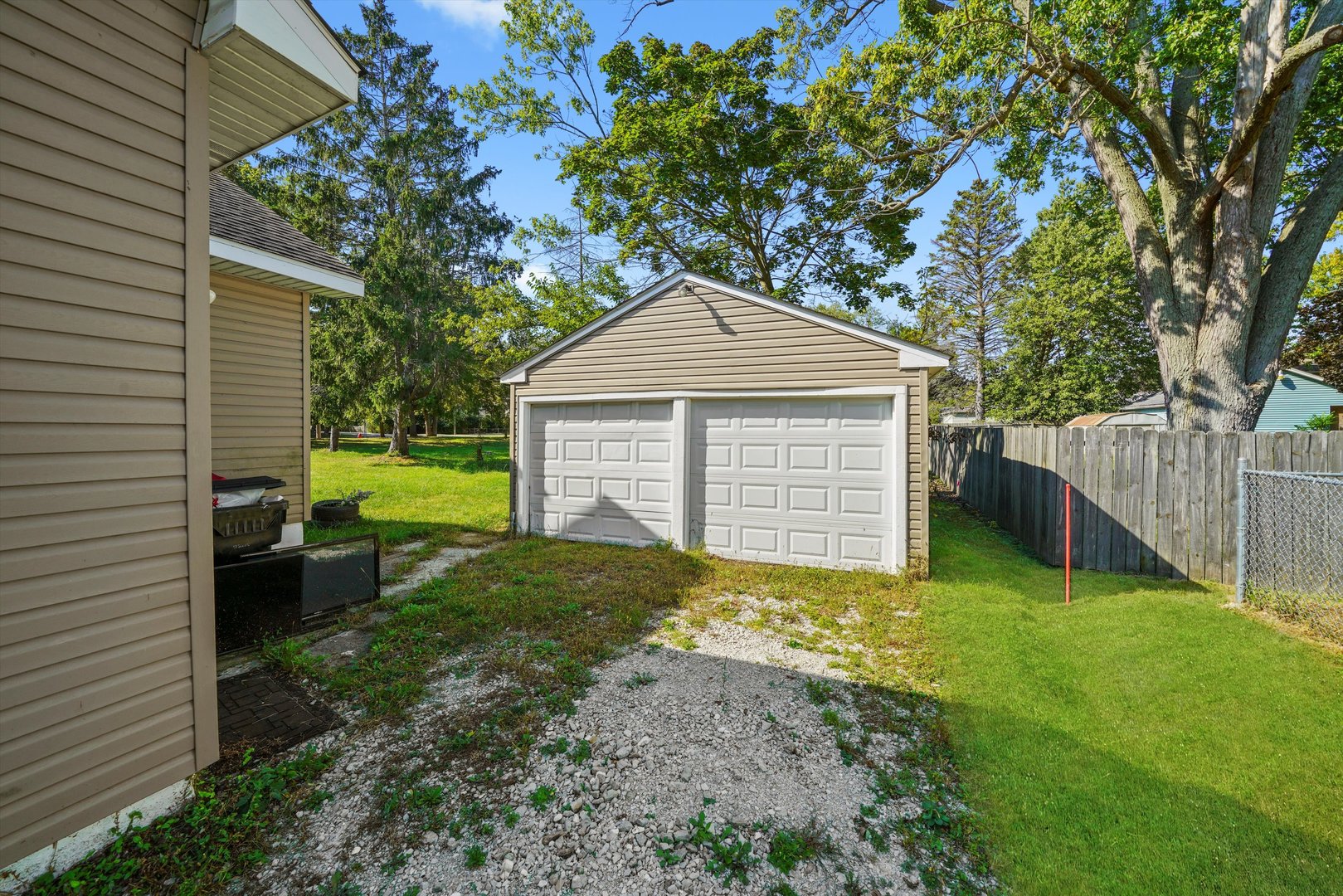 10156 W Beach Road, Beach Park, IL 60099