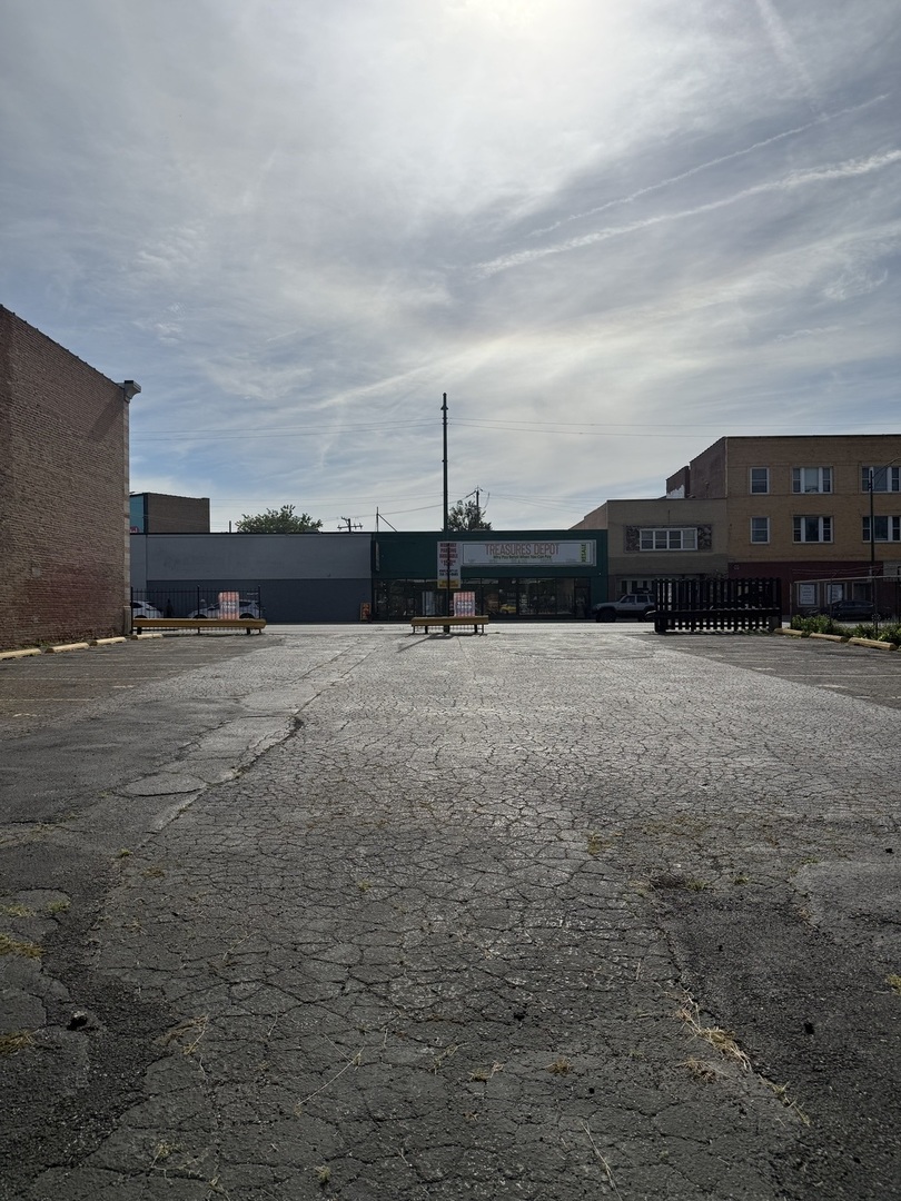 3456 S Archer Avenue, Chicago, IL 60608