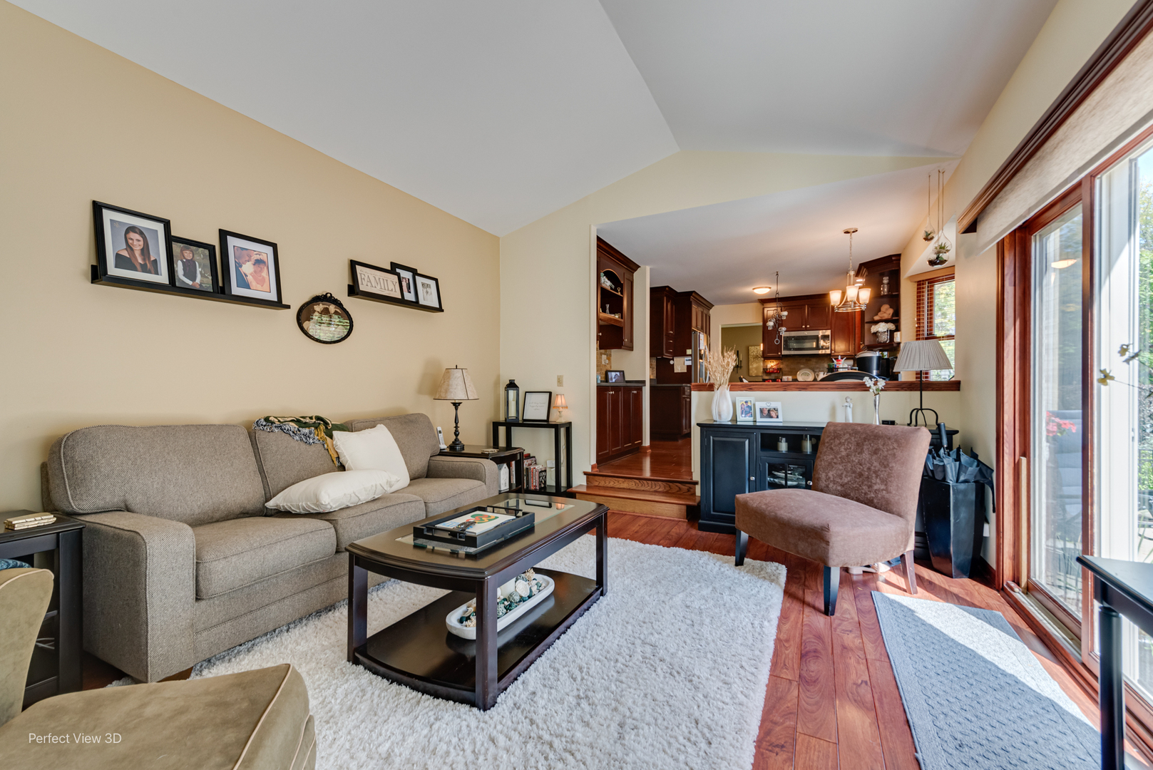 15 Thompson Court, Buffalo Grove, IL 60089