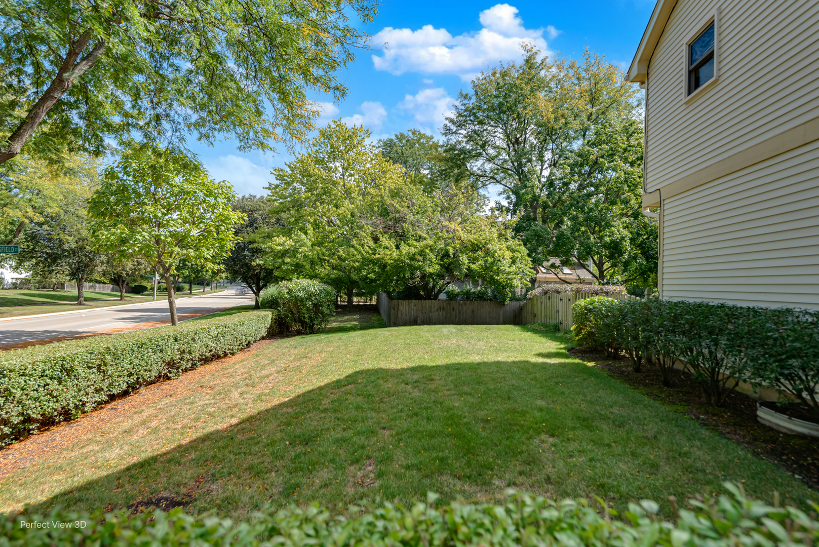 15 Thompson Court, Buffalo Grove, IL 60089