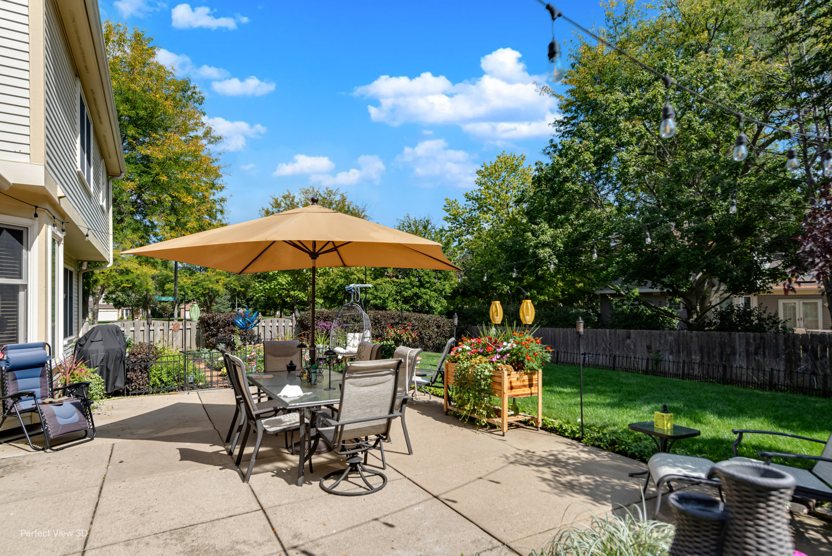15 Thompson Court, Buffalo Grove, IL 60089