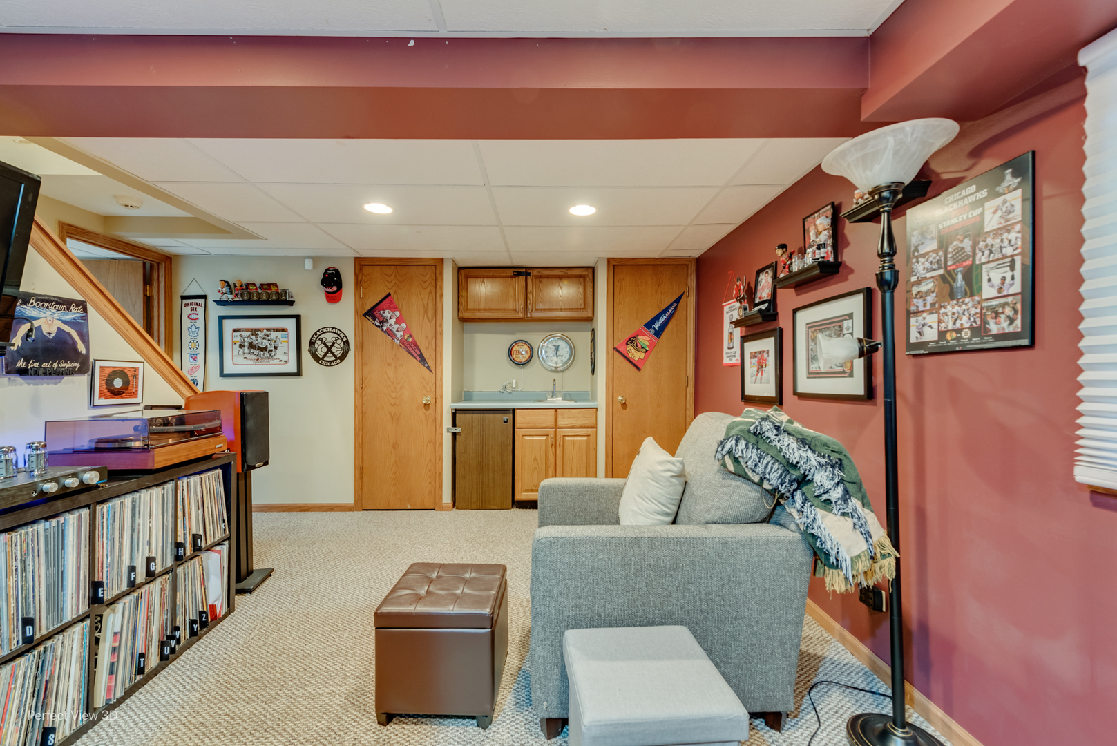 15 Thompson Court, Buffalo Grove, IL 60089
