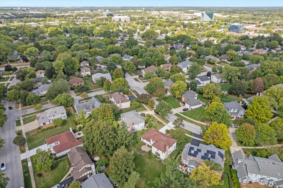 508 Braemar Avenue, Naperville, IL 60563