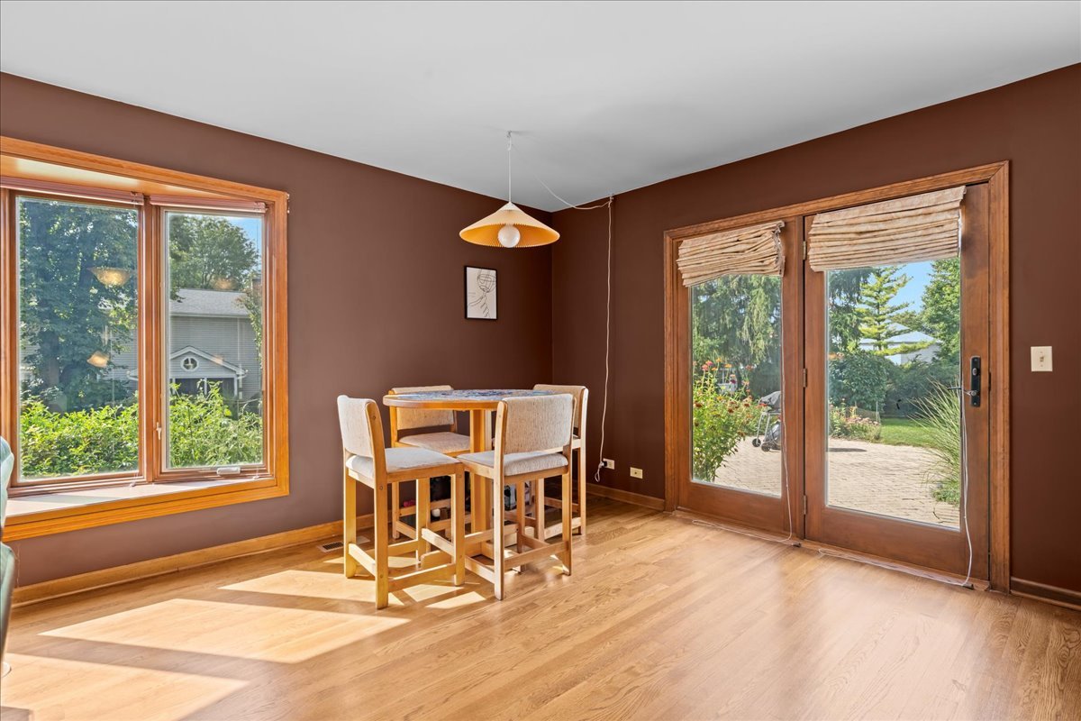 508 Braemar Avenue, Naperville, IL 60563