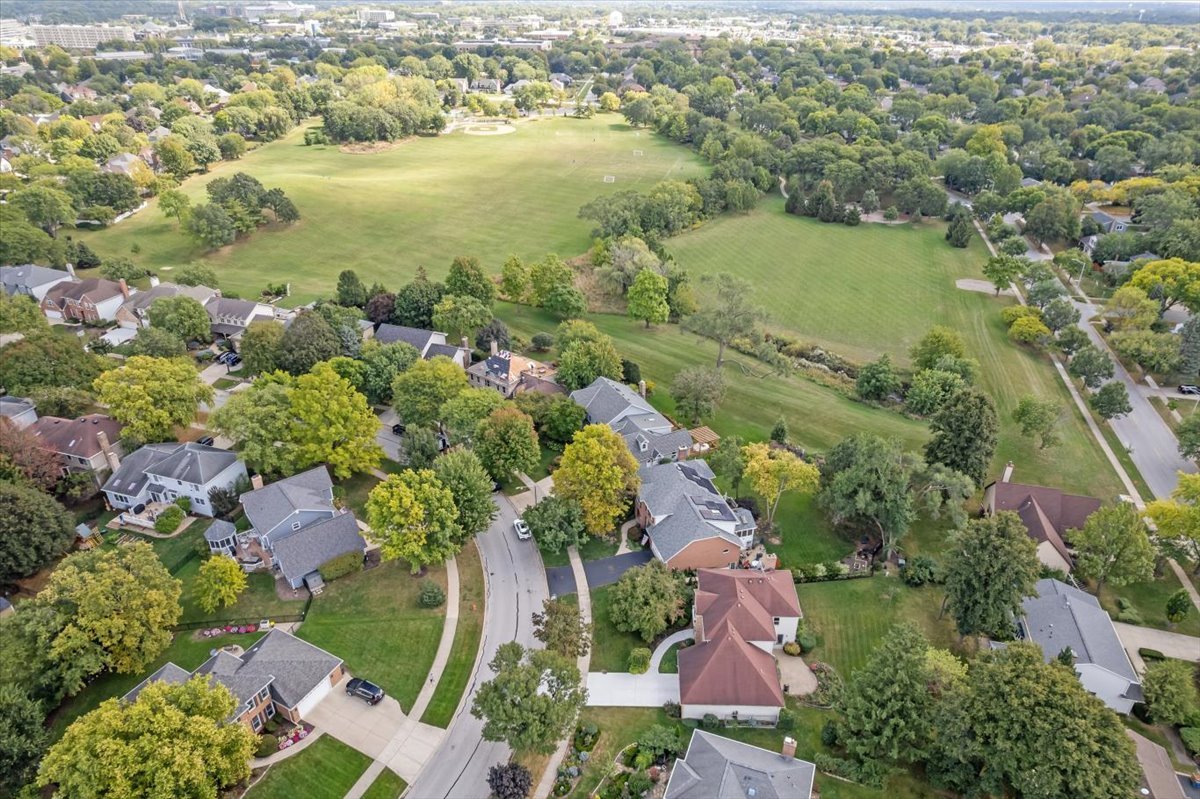 508 Braemar Avenue, Naperville, IL 60563