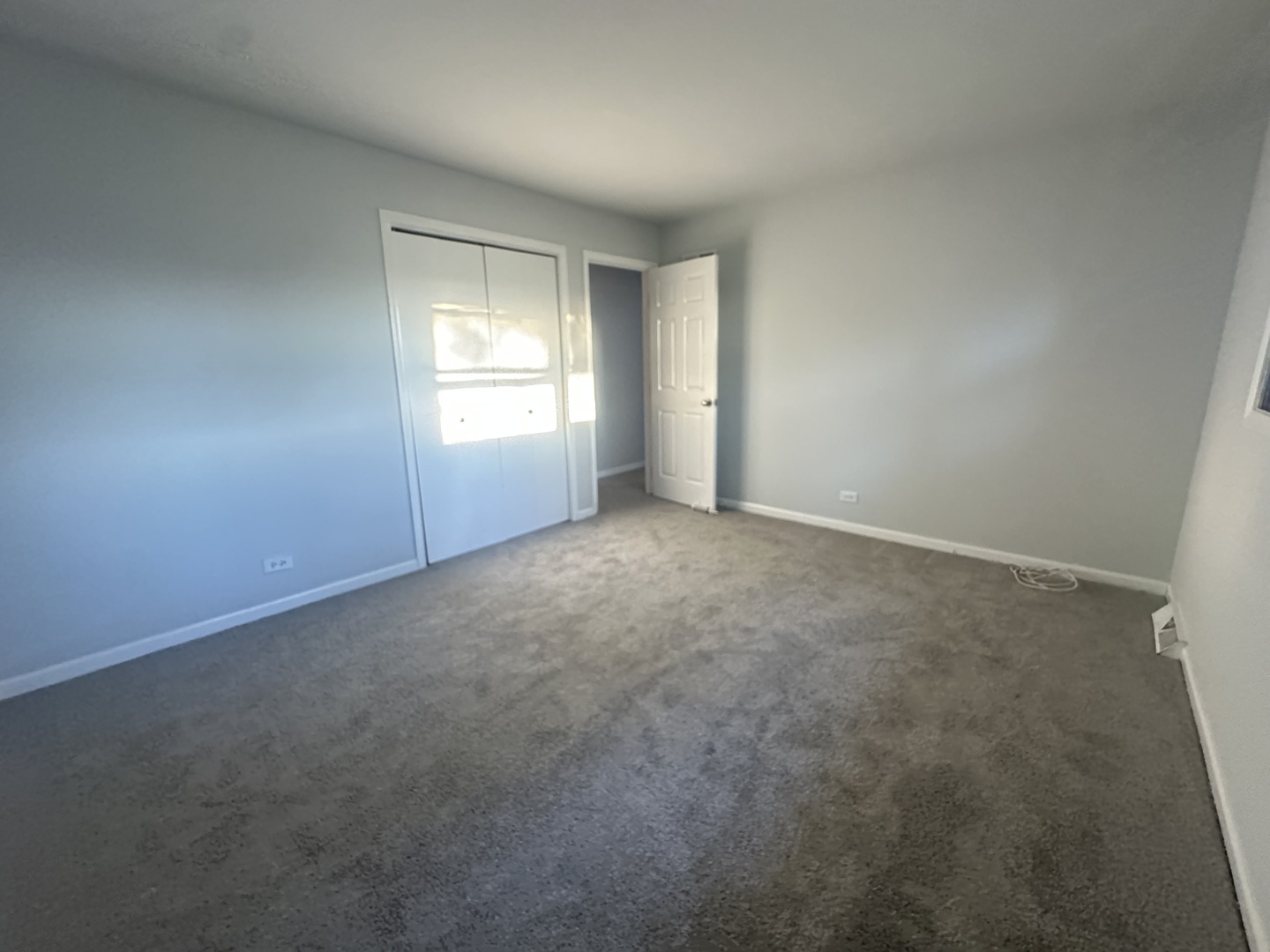 736 Tama Court, Carol Stream, IL 60188