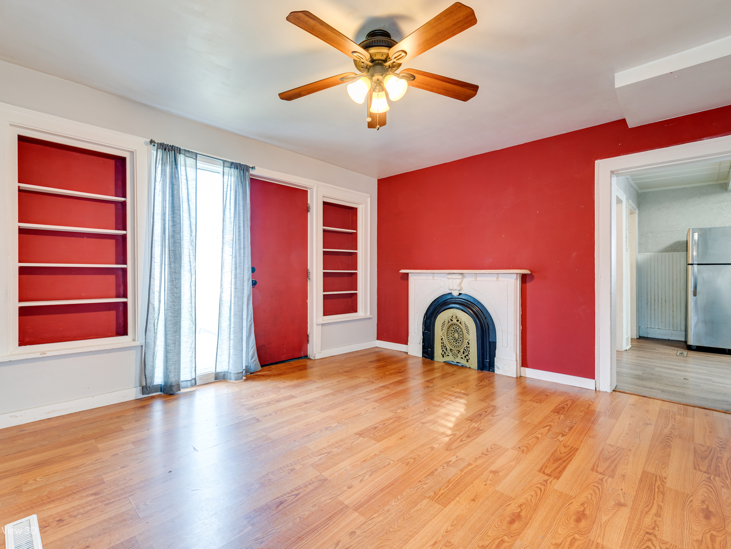 817 Oneida Street, Joliet, IL 60435