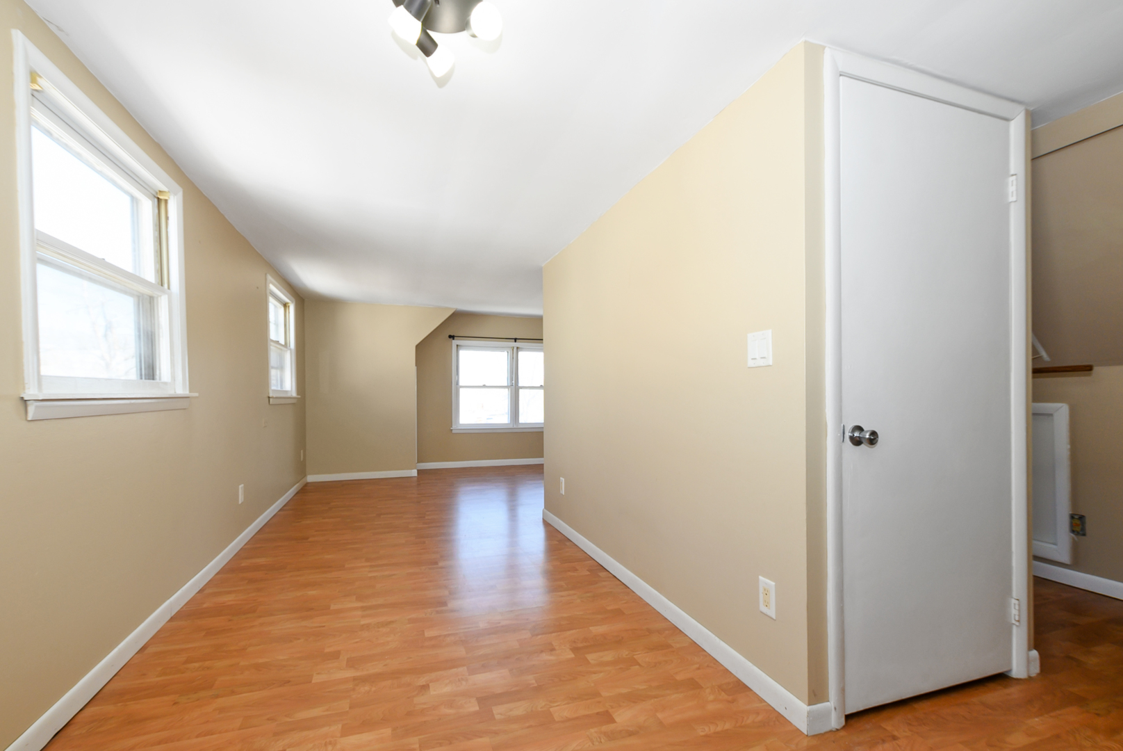 2644 Commercial Avenue, South Chicago Heights, IL 60411